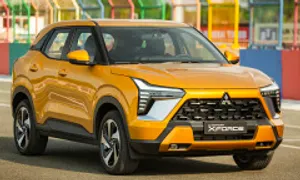 700 triệu nên mua xe gầm cao nào?